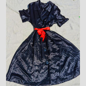 VOLUP XXL 30s 40s Black Silk Dressing Gown Fit and Flair Button up  w36